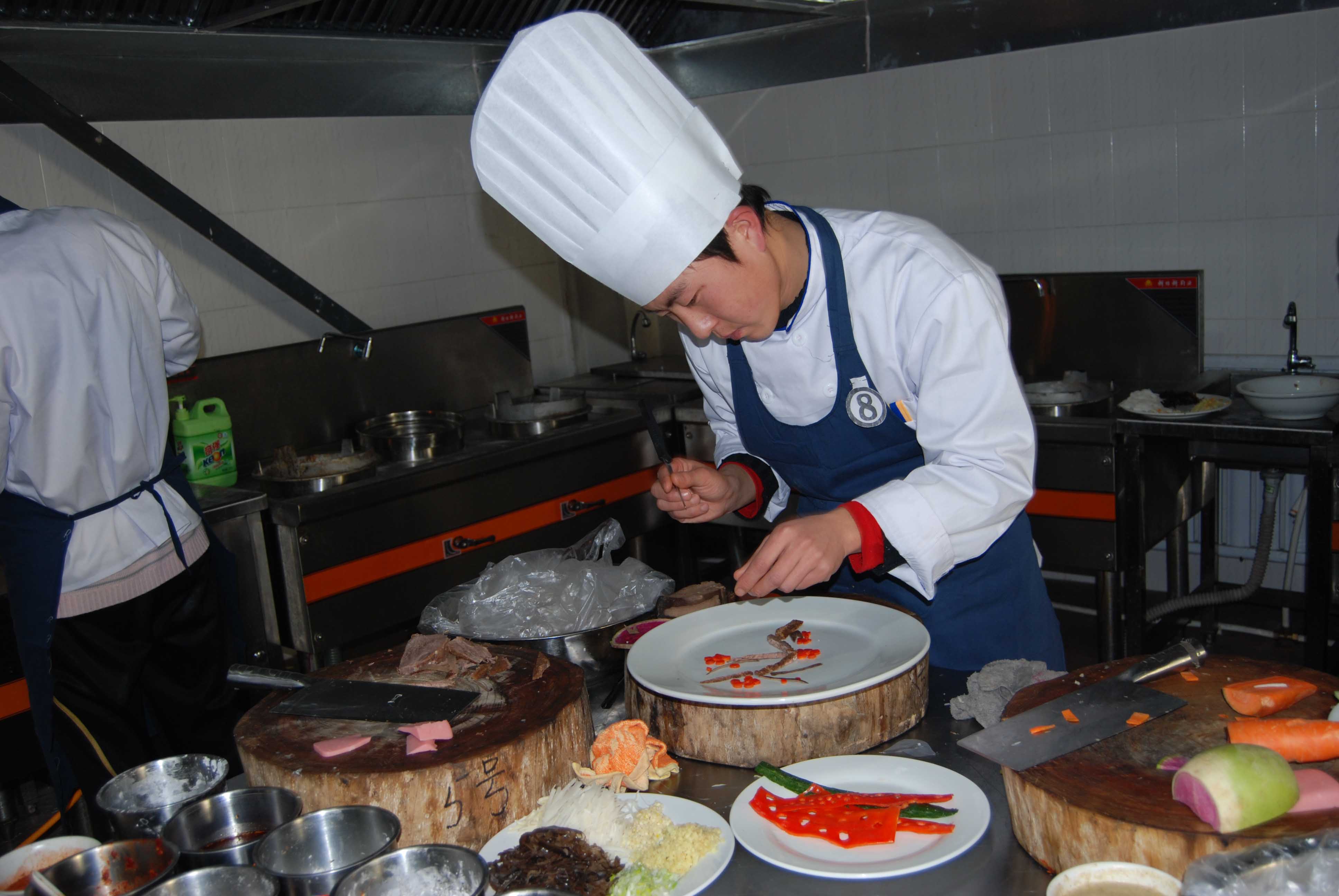 1558414092485991.jpg 食品专业学生课堂拼盘.jpg